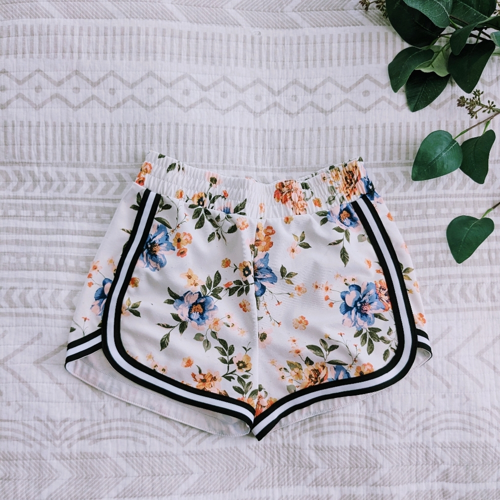 **LAST CALL** No Boundaries shorties set XS - Picture 2 of 9